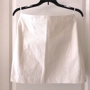 NWT! Aritzia White Lyra Fully Lined Skirt